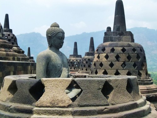 03 BOROBUDUR